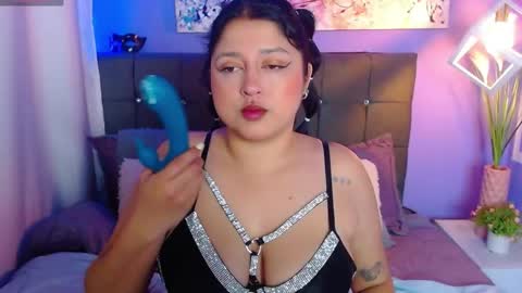 LEIA  online show from April 30, 1:54 am