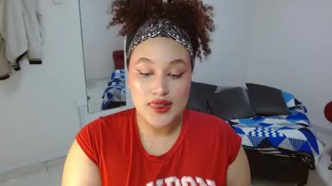leilaprettysex online show from May 15, 4:36 pm