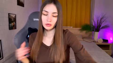 Leila Rai online show from February 10, 1:36 pm