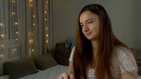 Lelia online show from March 26, 5:29 pm