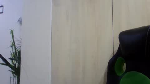 lena6122000 online show from September 18, 8:46 pm