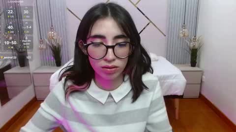 Snapshot of lena_roses chatting on September 16, 10:24 pm Lena online show from September 16, 10:24 pm