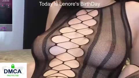 Lenore blonde hair 30yrs  Melissa red hair 23 yrs and Jason online show from February 22, 1:46 pm