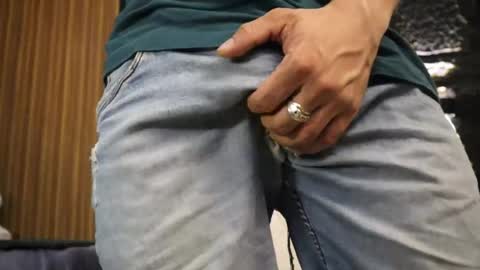 Leo  Diaz online show from June 7, 1:55 am