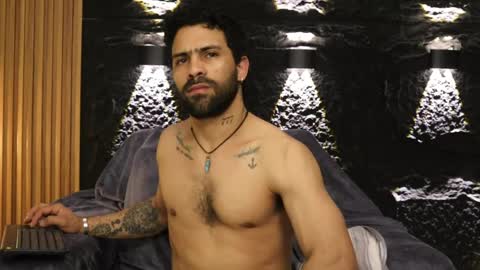 Leo  Diaz online show from April 8, 4:48 am