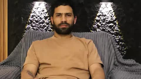 Leo  Diaz online show from March 23, 3:22 am