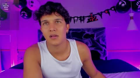 Snapshot of leo_savage_ chatting on October 14, 4:59 am Leo online show from October 14, 4:59 am