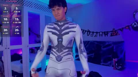 Snapshot of leo_savage_ chatting on October 12, 4:49 am Leo online show from October 12, 4:49 am