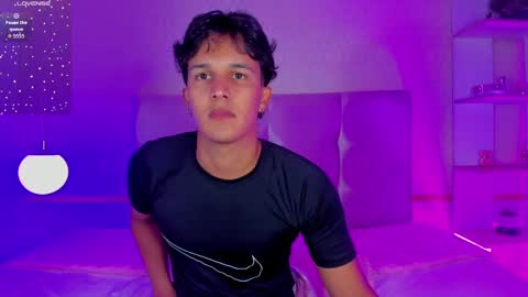 Snapshot of leo_savage_ chatting on September 25, 4:52 am Leo online show from September 25, 4:52 am