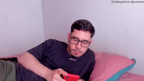 Snapshot of leoandviolet chatting on October 5, 5:42 pm Carlos  Alissa. Help us to reach 100 likes  online show from October 5, 5:42 pm