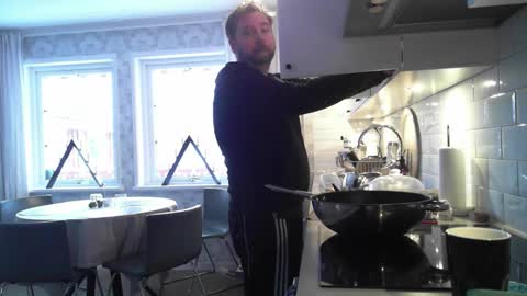 Leofromsweden online show from February 10, 9:12 am