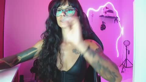 LeonaMoon online show from May 25, 7:42 pm