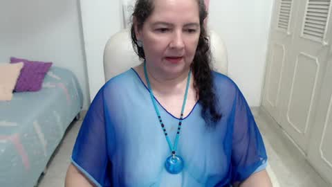leonela   online show from July 21, 10:39 am
