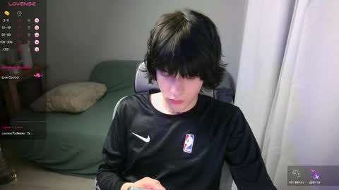 leonkissboy online show from February 11, 9:57 am