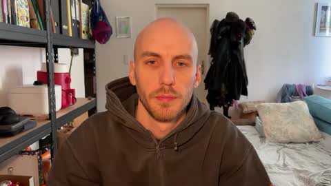 Leon online show from January 8, 9:26 am