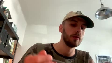 Leon online show from March 5, 1:42 pm