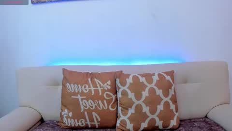 Leo  online show from November 1, 7:57 pm