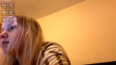 Hello everyone Im Lora Its my first day Were going to have fun together online show from January 13, 6:59 pm