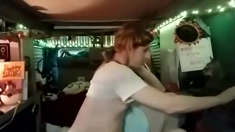 LesleyGumGrass- The Boring Trans girl online show from November 14, 9:38 pm