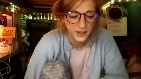 LesleyGumGrass- The Boring Trans girl online show from December 4, 2:22 am