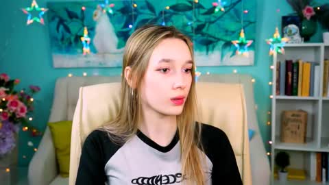 Leslie  next stream in - 29 november 1600 UTC0000 online show from February 15, 9:48 pm