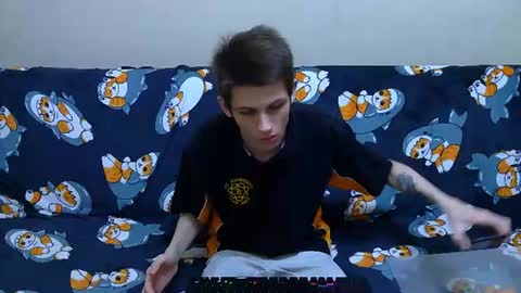lester_broo online show from June 21, 10:49 pm