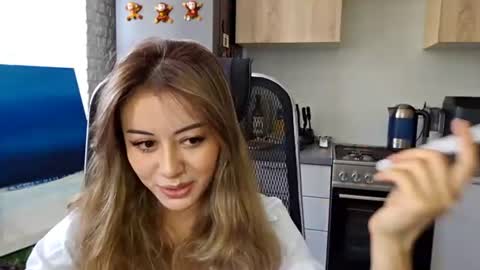 Emily online show from July 2, 11:04 am
