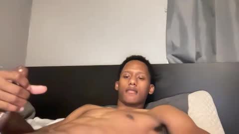 letmeeatup online show from November 26, 2:20 am