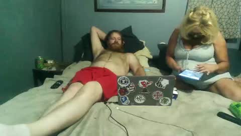 letsgetdirty1981 online show from December 5, 5:21 am