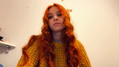 Lola online show from February 25, 8:34 pm