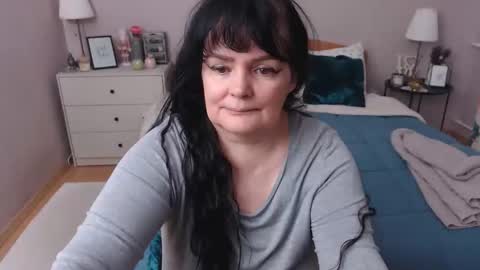 Mary online show from February 16, 1:42 pm