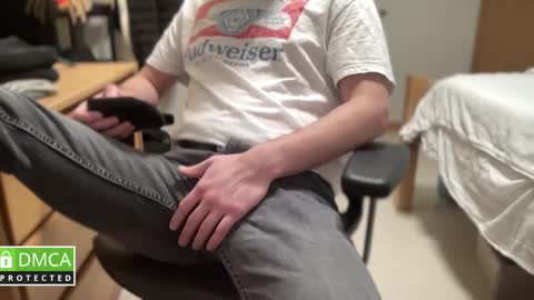 levi online show from December 3, 1:36 am