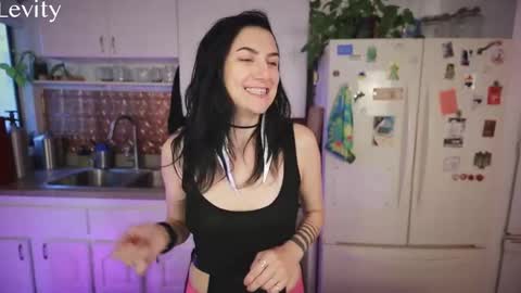 Levity online show from October 3, 1:04 am