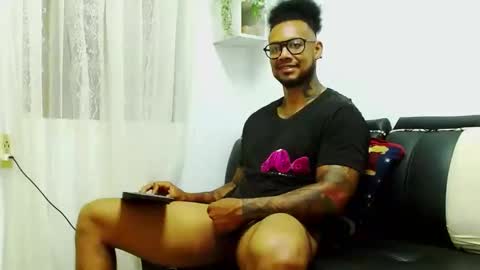 Lewis Strong online show from December 19, 7:51 pm