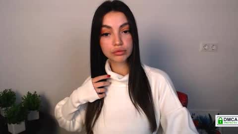 Alexia online show from November 1, 2:05 pm