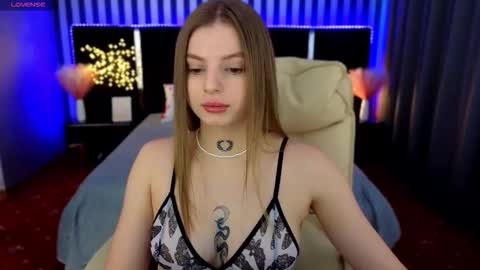 lexi_si online show from February 9, 7:23 am