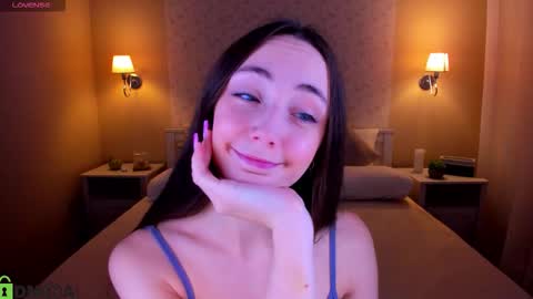 Snapshot of lexi_split chatting on September 12, 8:38 am Lexi GTM2 MonWedThurSatSun 1000am-400pm online show from September 12, 8:38 am