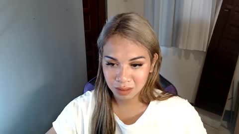 lexie_lorcumxx online show from February 5, 4:06 am