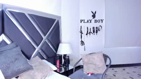 Lexieegrey online show from June 24, 9:44 pm