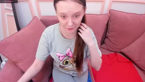 Lexi online show from February 25, 6:47 am