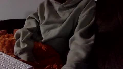 Alexia L. online show from November 15, 6:15 am