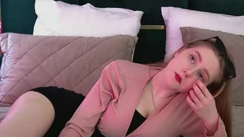 Lexi online show from January 16, 8:12 am