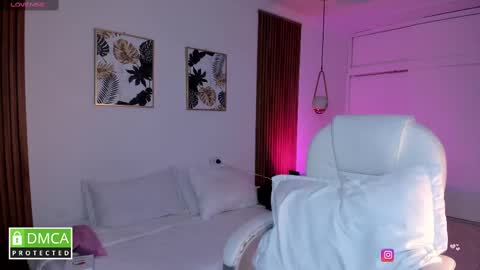 LEXI ROUGE online show from October 20, 12:59 am