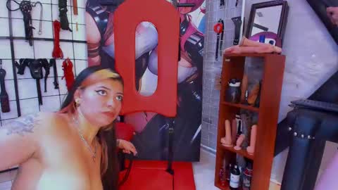 alexia and luu online show from November 7, 2:52 pm