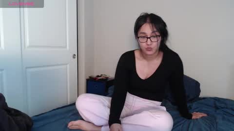 Mai online show from March 18, 10:37 pm