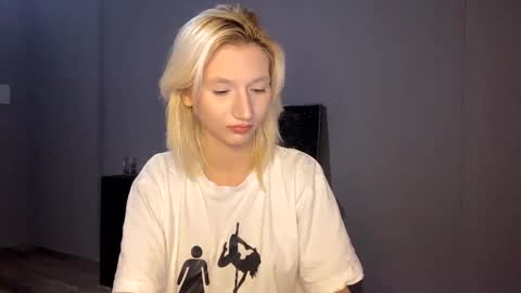 Leya online show from December 2, 8:18 pm