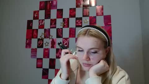 Leyla online show from November 10, 7:22 am