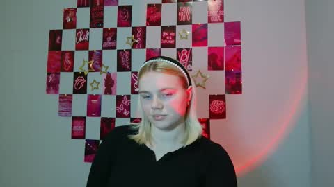 Leyla online show from November 18, 9:34 am