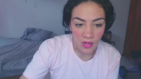 Snapshot of leylapregnant chatting on September 29, 9:36 pm leylapregnant online show from September 29, 9:36 pm