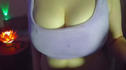 Leysun7 online show from March 12, 3:43 am